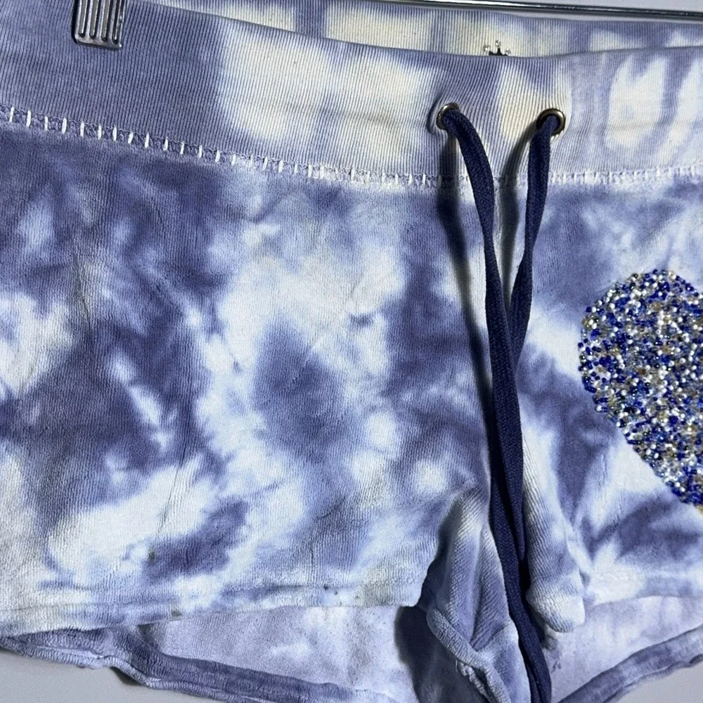 Twisted Heart Y2K Low‎ Rise Booty Shorts Womens Size Medium Tie Dye Velour